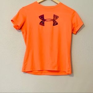 Under armor youth large girls loose athletic shirt (mid - condition)